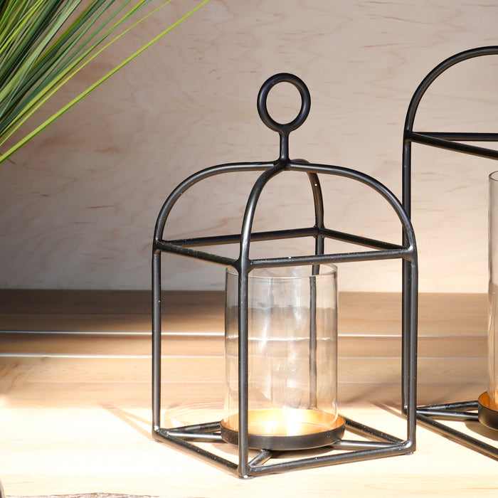 Small Black Metal Displayer w/ Gold Base - 13"